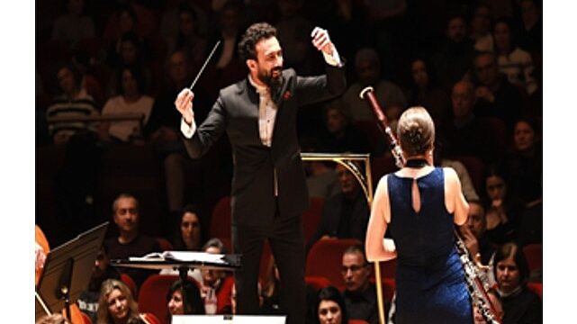 Sophie Dervaux, İzmirli müzikseverleri büyüledi