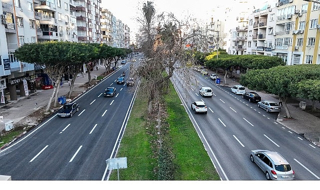 100. Yıl Bulvarı’nda asfalt çalışmasının ikinci etabı da tamamlandı