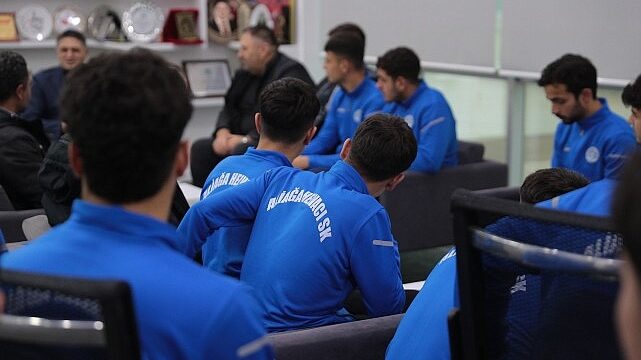 Aliağa Helvacı Spor U-18 Takımı İzmir Şampiyonu Oldu