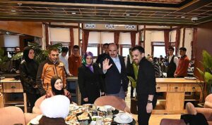 Başkan Altay Konya’daki Gazzeli Ailelerle İftar Sofrasında Buluştu