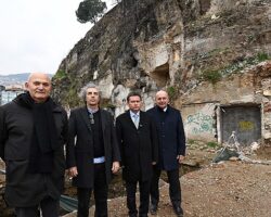 Başkan Aydın Hisar’da Tarihe Sahip Çıkıyor