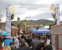 Bayındır’da Nergis ve Kuru Çiçek Sevgisi Engel Tanımadı: Vatandaşlar Üreticiyi Yalnız Bırakmadı