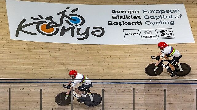 Bir Konya Veledromu Geleneği: Sabah Seansı Dünya Rekorlarıyla Başladı