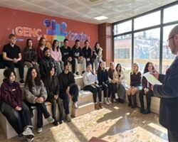 İzmir Büyükşehir Belediyesi gençlerin sanat yolculuğunu destekliyor