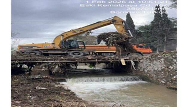 İzmir’de sağanak yağışa tam kadro anlık müdahale