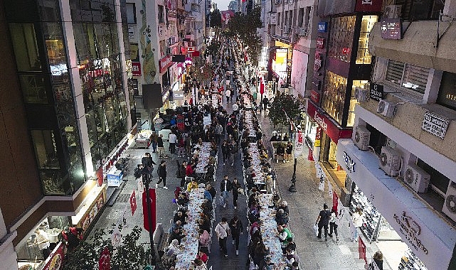 Karşıyaka Belediyesi’nden iftar dayanışması