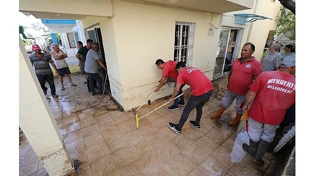Menderes Belediyesi’nden Vatandaşa Temizlik Desteği