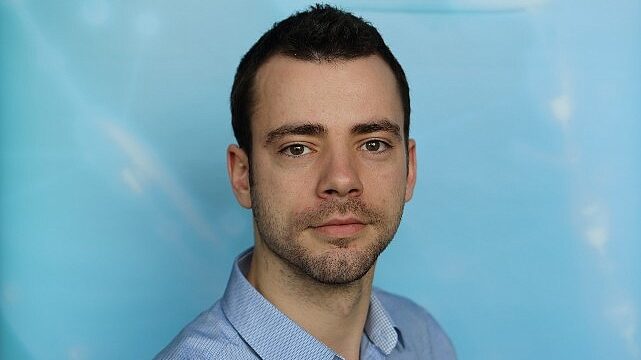 Önü aşk arkası casusluk