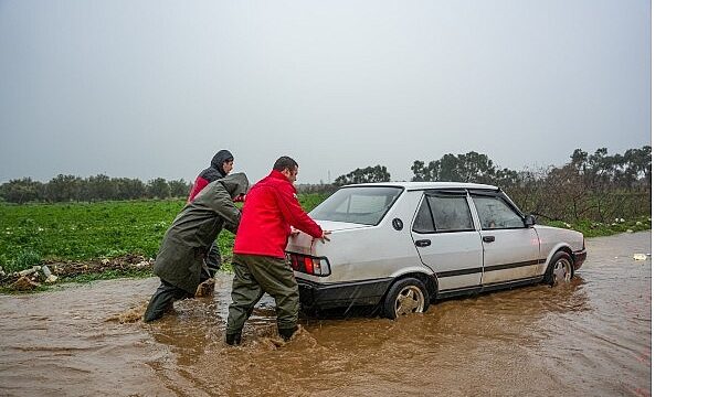 Torbalı Son Yılların En Yoğun Yağışını Yaşadı
