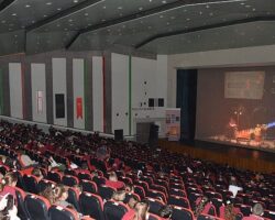 1. Lefkoşa Çocuk Tiyatrosu Şenliği “Sesler Ülkesi” Oyunuyla Başladı