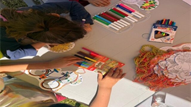 23 Nisan coşkusu gezici sahne ile ilçelere taşındı