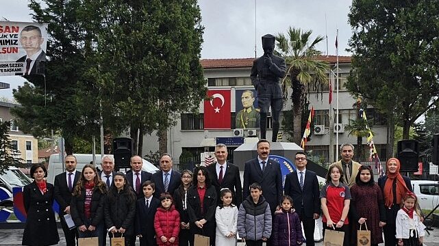 23 Nisan Ulusal Egemenlik ve Çocuk Bayramı Gölcük’te Törenle Kutlandı