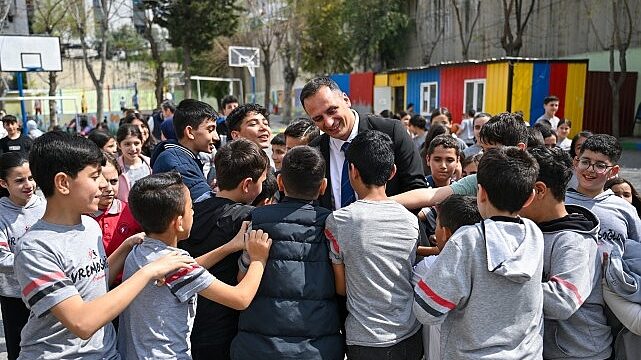 Acıların gölgesinde anlamlı ziyaret