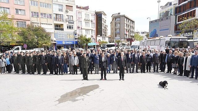 Atatürk’ün Burhaniye’ye Gelişinin 92. Yıl Dönümü Törenle Anıldı