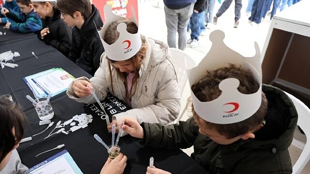 Atölyelerde renk, yaratıcılık ve eğlence bir arada