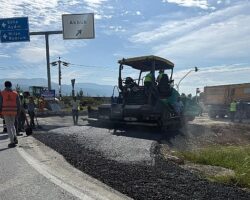 Aydın Büyükşehir Belediyesi Yol Yapım ve Yenileme Çalışmalarına Devam Ediyor