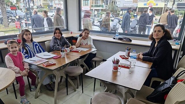 Ayvalık Belediyesi’nin Resim Atölyelerine Yoğun İlgi
