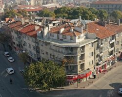 Başkan Altay Beşyol Kavşağı’nda Kamulaştırdıkları 8 Binada Yıkım Çalışmalarını Tamamladıklarını Açıkladı