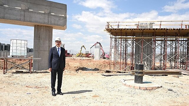 Başkan Altay İnşası Süren TÜMOSAN Kavşağı’nda İncelemelerde Bulundu