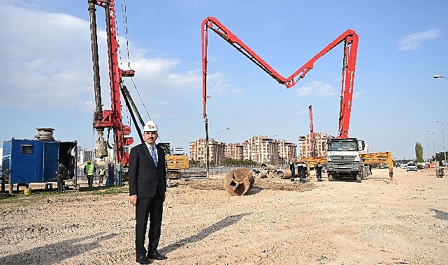 Başkan Altay: ‘Otogar Kavşağı’nda Karayolunu ve Raylı Sistemi Üste Alacak Bir Köprülü Kavşak Çalışması Yürütüyoruz’