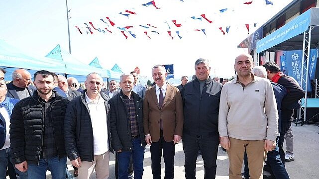 Başkan Büyükakın, 25 kırsal mahalleye yangın söndürme tankeri dağıtımında konuştu:   “Afetlere müdahale hızında örnek gösteriliyoruz”