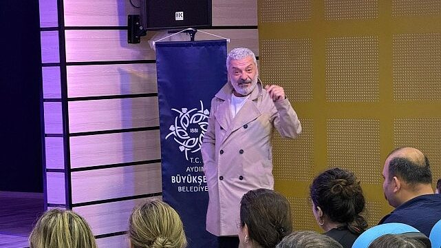 Başkan Çerçioğlu Didim ve Nazilli’de Vatandaşları Tiyatroyla Buluşturdu