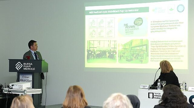 Başkan Erkan Aydın Projelerini Uluslararası Kongrede Tanıttı