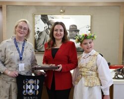 Başkan Vekili Büşra Özdemir dünya çocuklarını ağırladı