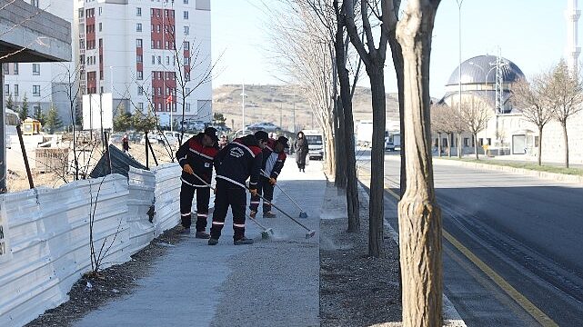 Bekdik Mahallesi TOKİ Bloklarında Detaylı Temizlik Çalışması