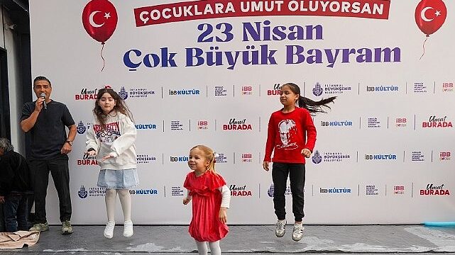 Beylikdüzü 23 Nisan Çocuk Şenliği Başladı