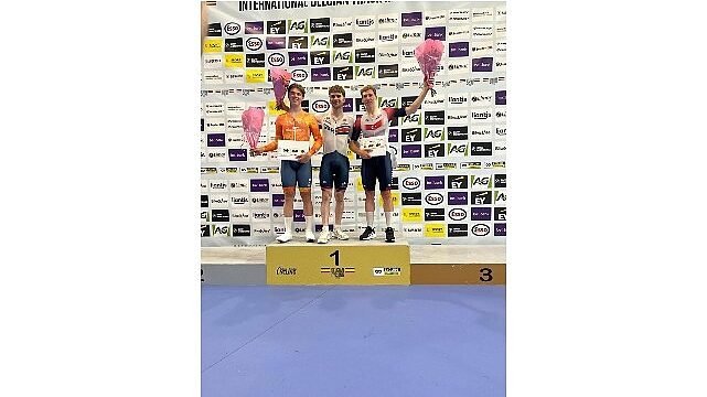 Bisiklette Konya Büyükşehir Rüzgarı Sürüyor