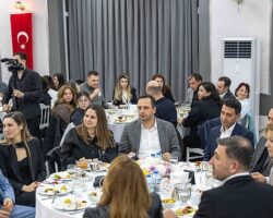 Bornova’da tekstil mühendislerinden güçlü mesaj