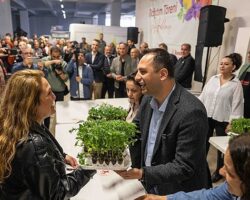 Bornova’da toprağa can, üreticiye destek