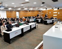 Bornova’da toprağın geleceği konuşuldu