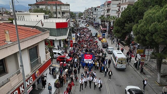 Buca’da 23 Nisan coşkuyla kutlandı