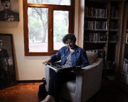 Buca’da Atatürk hayranı bir İspanyol