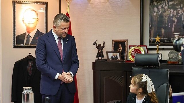 Buca’da başkanlık koltuğu Adasu’ya emanet edildi