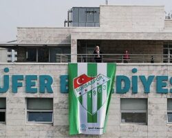 Bursaspor’un şampiyonluk heyecanı Nilüfer’de zirve yaptı