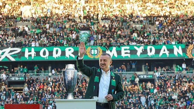 Büyükakın, Kocaelispor’un 60. yılını kutladı