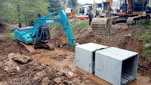 Büyükşehir Demirtaş grup yoluna yeni köprü yapacak