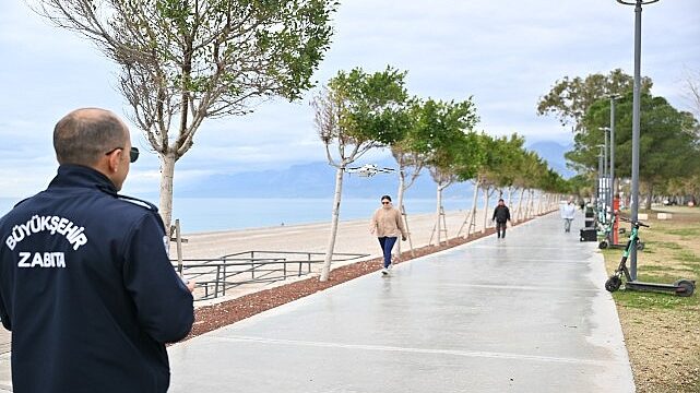 Büyükşehir zabıtasından dronla denetim