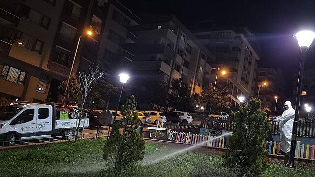 Çankaya’da Sinek ve Haşereye Karşı Gece Mesaisi