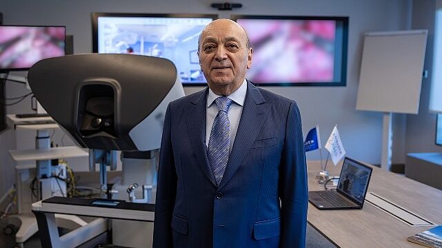 Cerrahide yeni bir dönem başlıyor: Telecerrahi