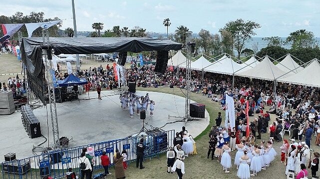 Çocuk Festivali Galası renkli görüntülere sahne oldu