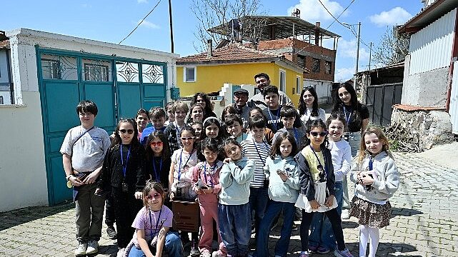 Çocuklar, Adem Amca ve Yaren Leylek’in Hikâyesiyle Doğanın Döngüsünü Keşfetti
