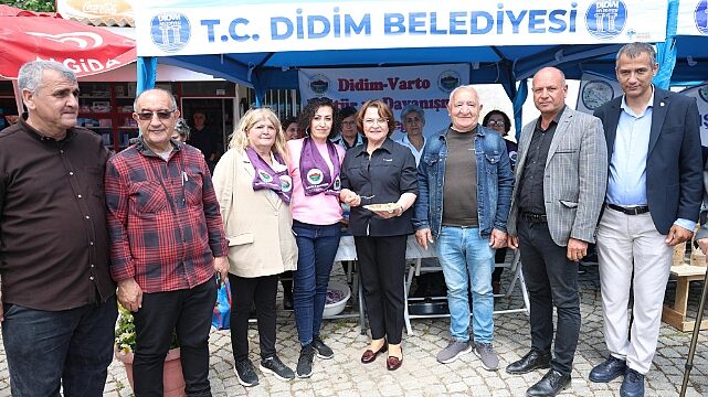 Çumra Belediyesi Okullarda Uçurtma Dağıttı