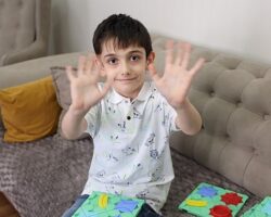 Evde eğitim gören özel çocuklara 23 Nisan Sürprizi