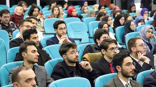 Gençliğin Geleceğine Yön Veren İhtisas Akademisi Konya Programı Başladı