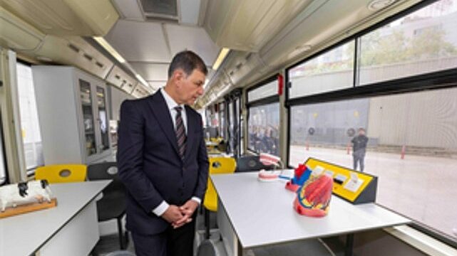 Gezici Bilim Otobüsü yola çıktı