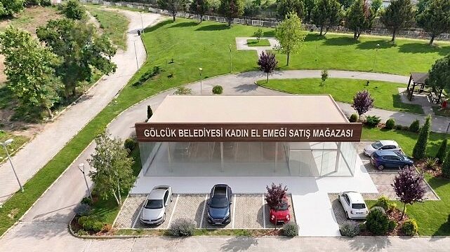 Gölcük Belediyesi Kadın El Emeği Satış Mağazasının Yapımına Başlandı